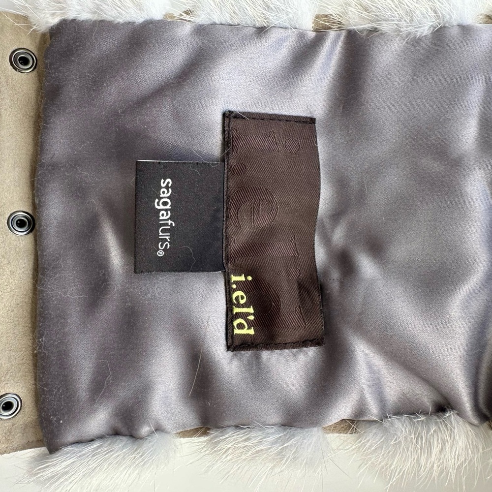 Pale blue fur scarf - Picture 5 of 5